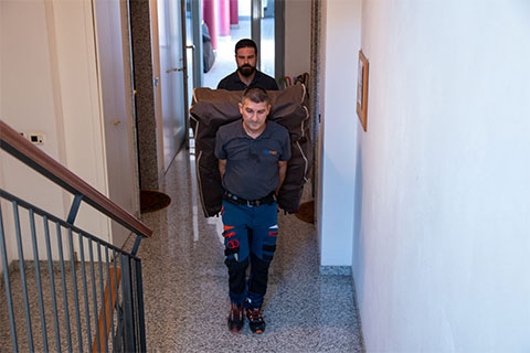 Poltrone per anziani - Consegna al piano